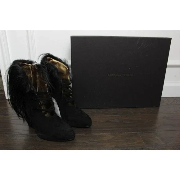 NIB BOTTEGA VENETA Black Suede Booties with Fur Trim 9.5